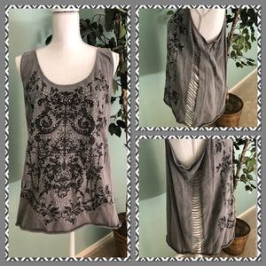 🖤 Maurices graphic embellished tank top